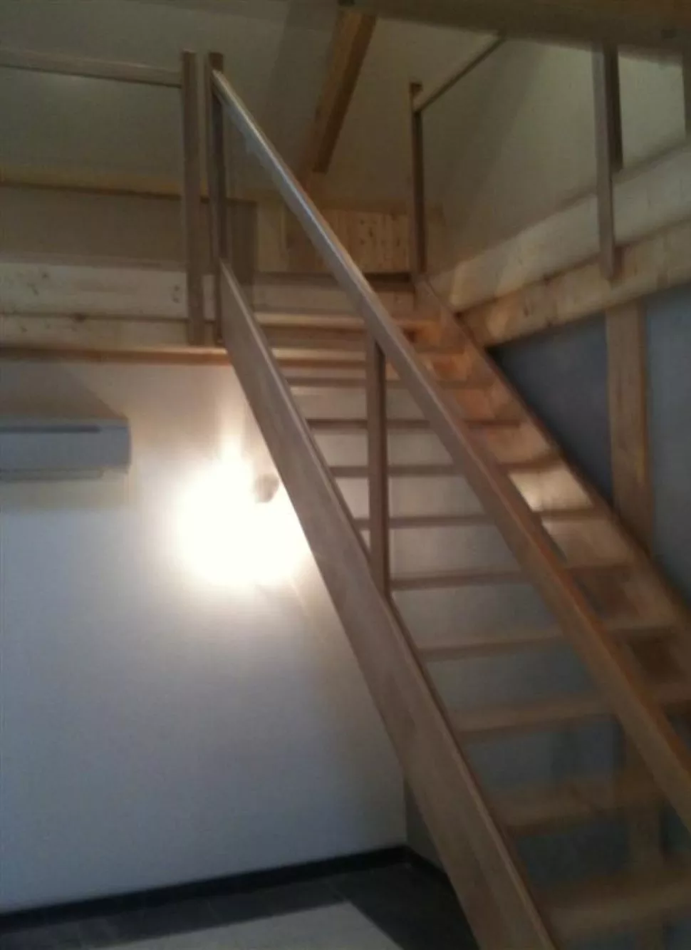Escalier et mezzanine